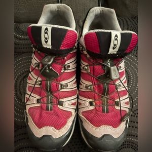 Salomon ortholite goretex contagrip shoes